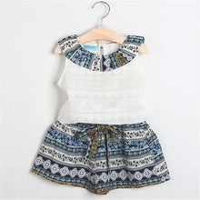 Load image into Gallery viewer, New Baby Girls Sleeveless Sling Floral Chiffon Suits And Straw Hat